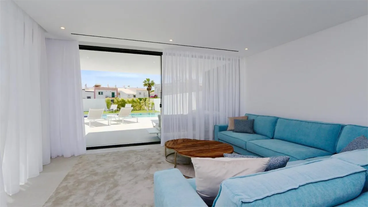 Villa Onesixone-Cleverdetails, Luxury Villa, Sleeps 8 Adults 2 Children, Private Pool And Jacuzzi Vilamoura Portugal