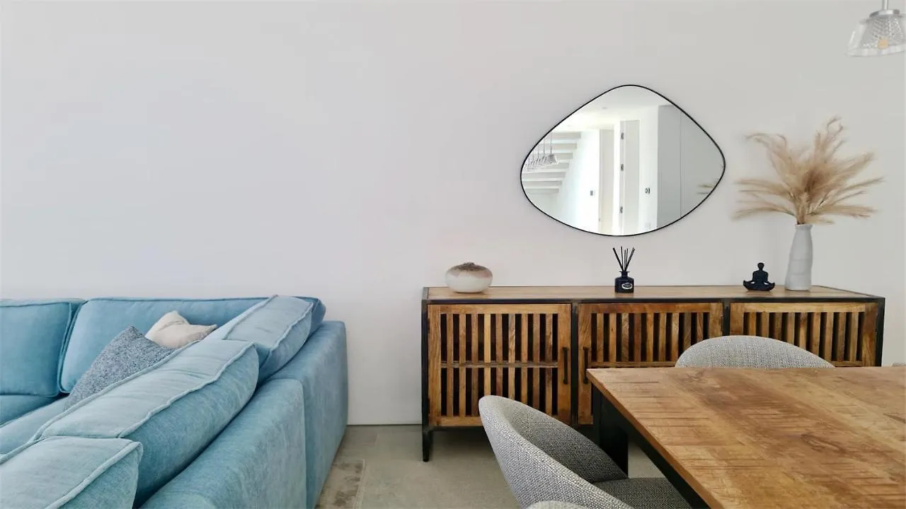 Onesixone-Cleverdetails, Luxury Villa, Sleeps 8 Adults 2 Children, Private Pool And Jacuzzi Vilamoura Vila