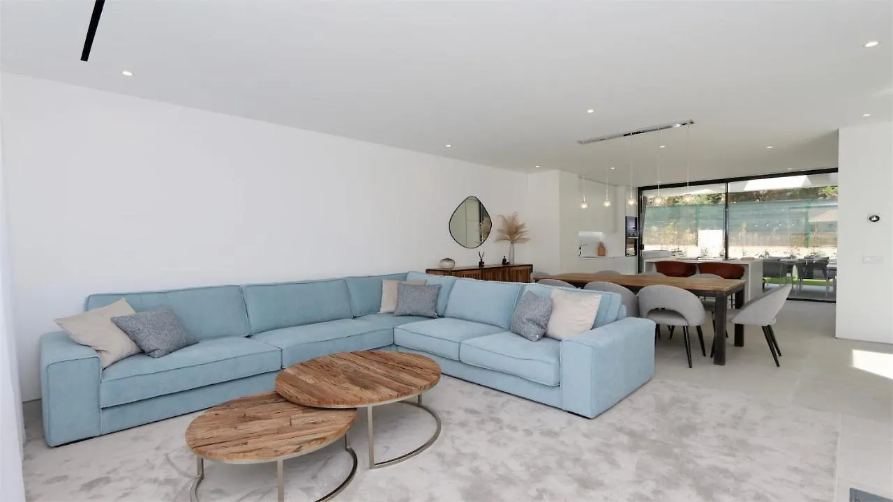 Onesixone-Cleverdetails, Luxury Villa, Sleeps 8 Adults 2 Children, Private Pool And Jacuzzi Vilamoura 0*,  Portugalsko