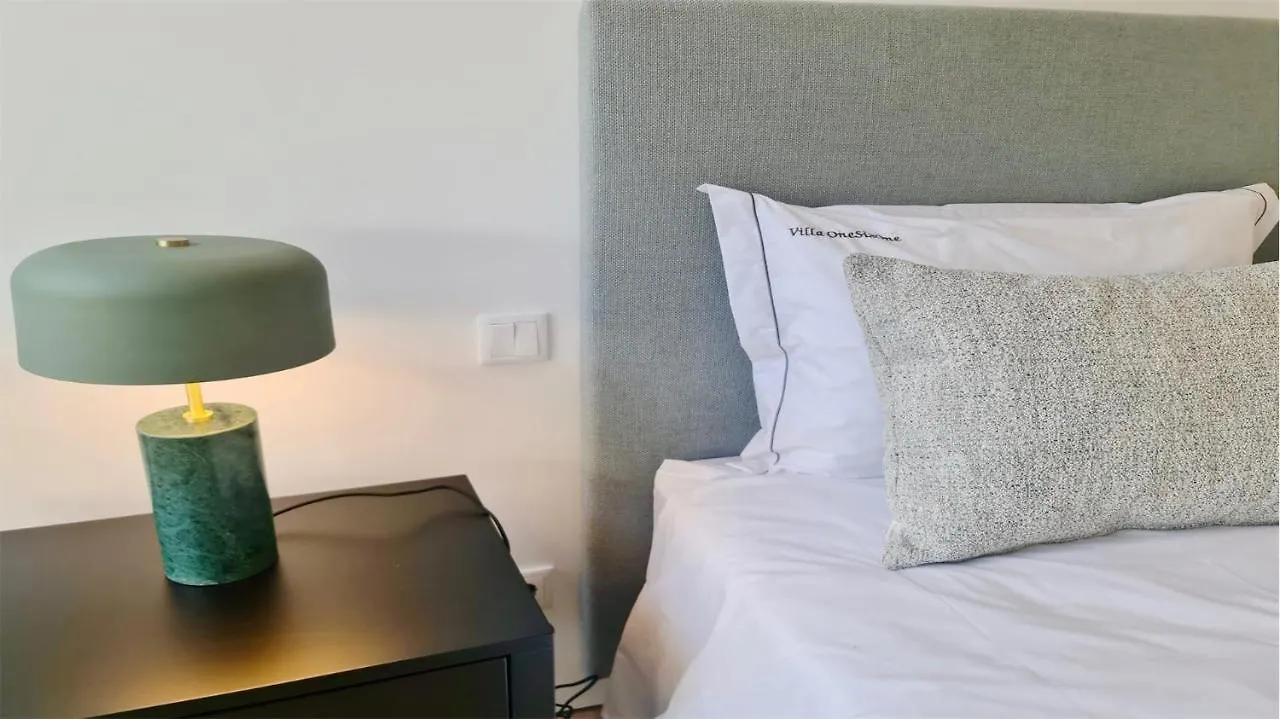 Onesixone-Cleverdetails, Luxury Villa, Sleeps 8 Adults 2 Children, Private Pool And Jacuzzi Vilamoura