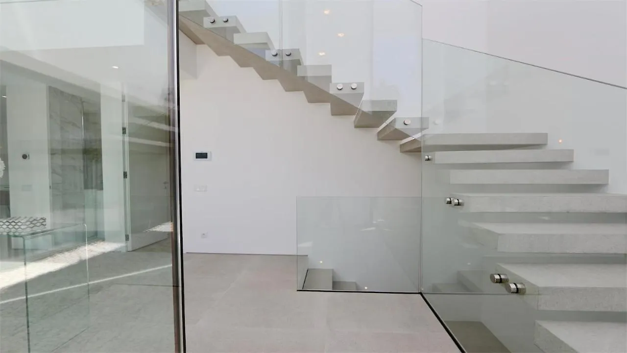 Onesixone-Cleverdetails, Luxury Villa, Sleeps 8 Adults 2 Children, Private Pool And Jacuzzi Vilamoura 0*,