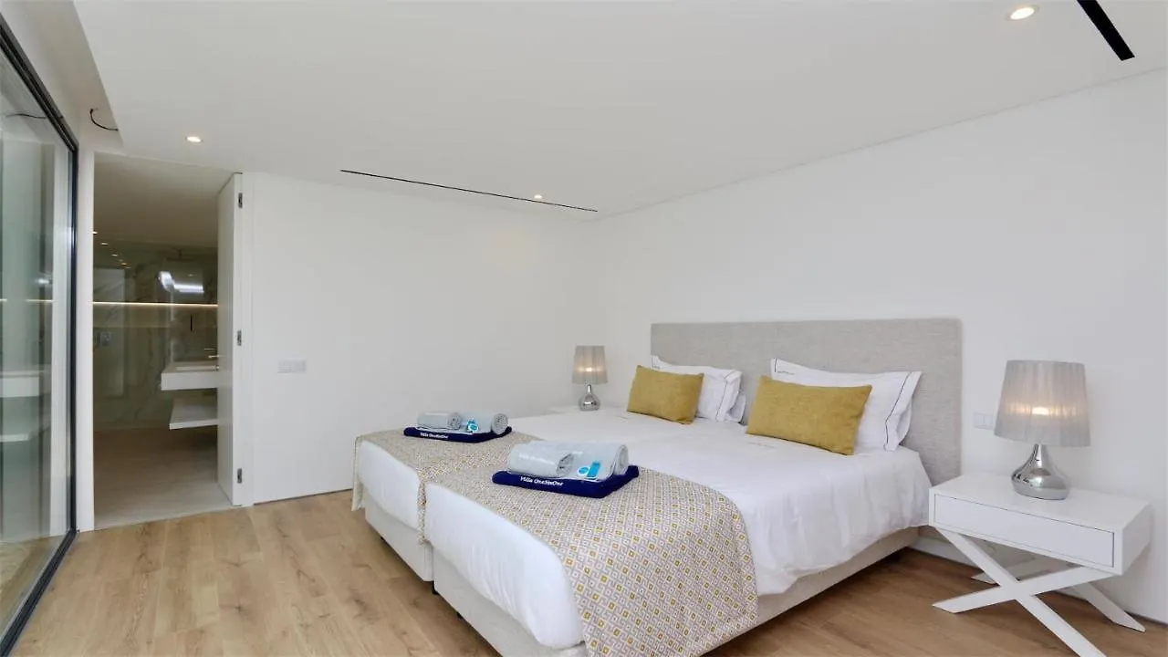 Vila Onesixone-Cleverdetails, Luxury Villa, Sleeps 8 Adults 2 Children, Private Pool And Jacuzzi Vilamoura Portugalsko